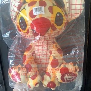 Stitch crashes disney